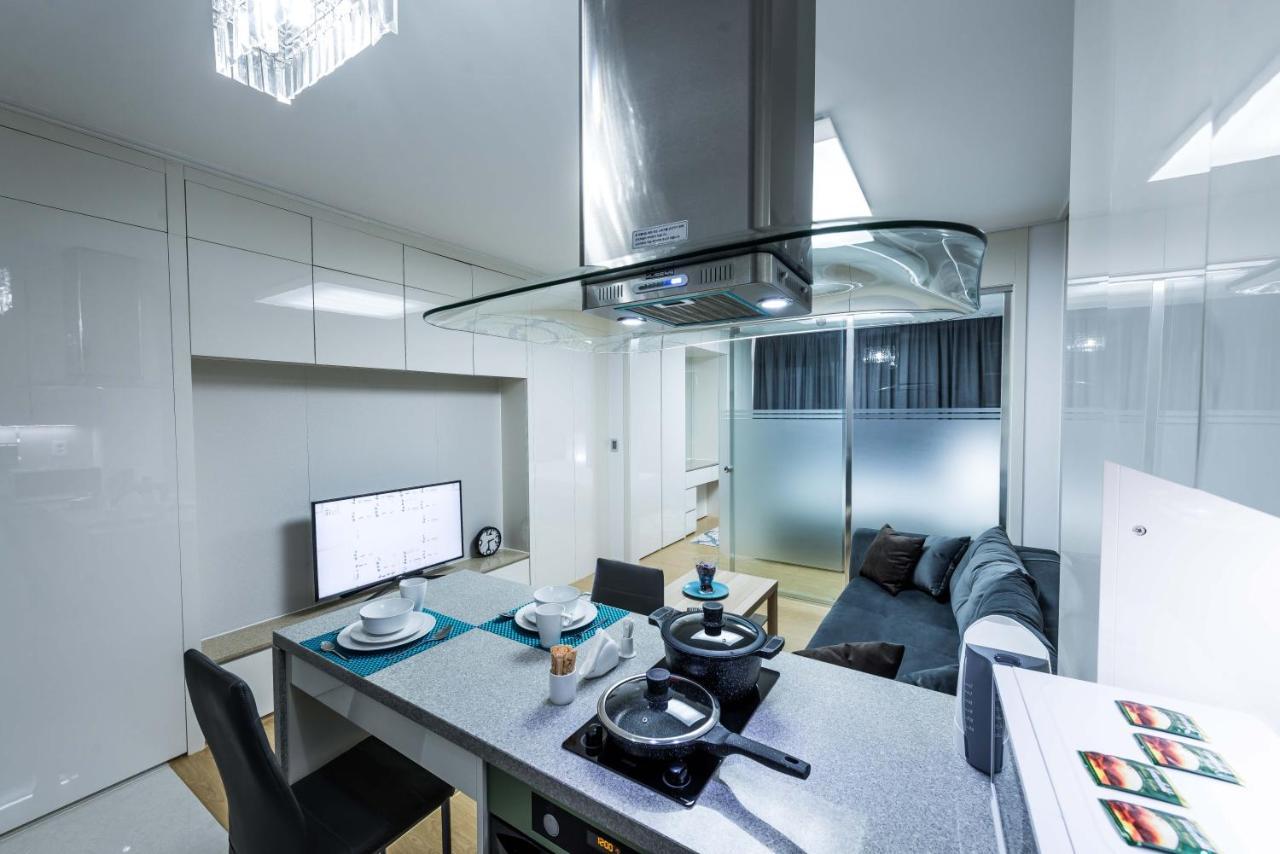 Theaddress Highvill Lux Apartman Asztana Kültér fotó